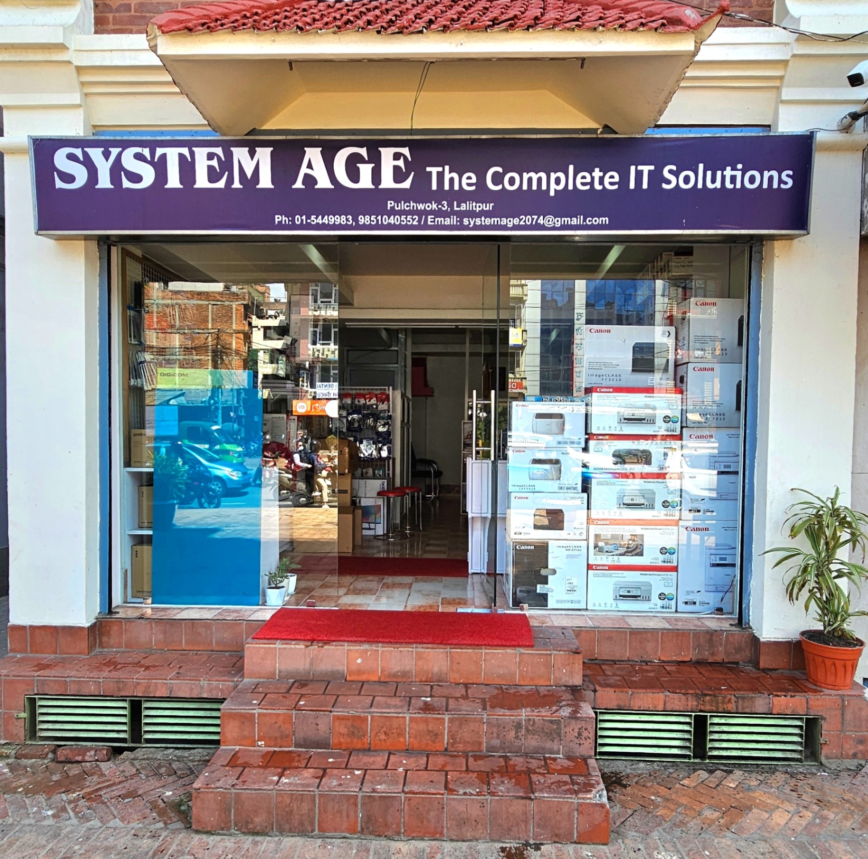 SYSTEM Age storefront