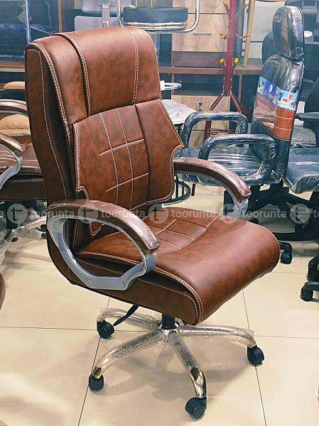 Medium Boss Chair