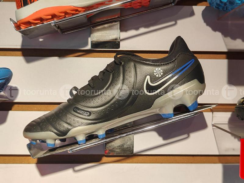 Nike Tiempo Football Boot