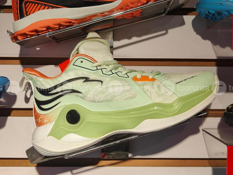 Basketball Shoe