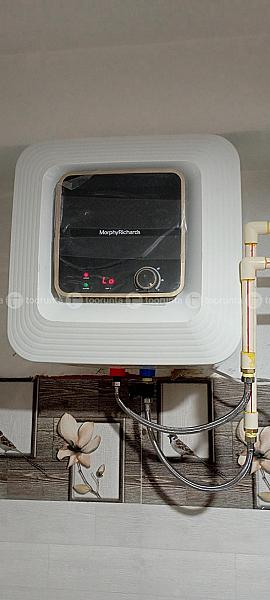 Electronic Geyser