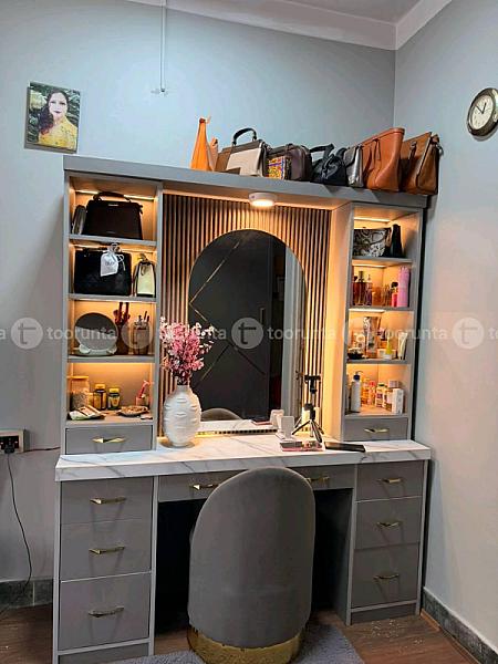 Dressing Table