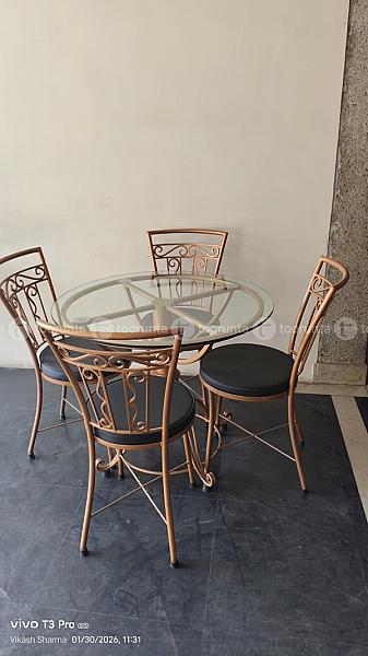 4 Sit Dining Set