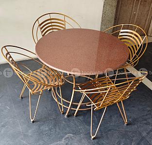 4 sit coffee table