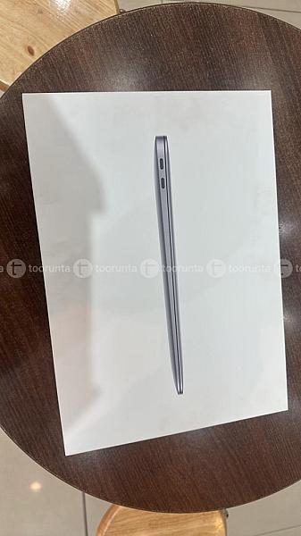 Macbook M1
