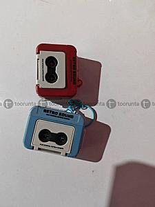 RETRO RADIO KEYCHAIN