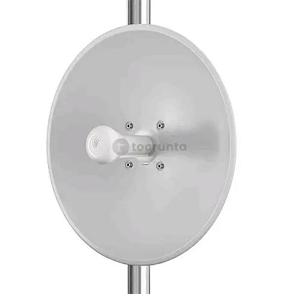 Cambium Networks’ Epmp Force 200 | Operating In The 2.4 And 5 Ghz Frequency Spectrum | 25 Dbi Antenna | 200 Mbps
