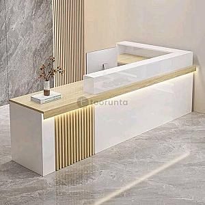 Reception table