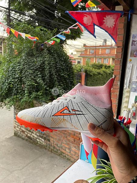 New Type Full Angle Futsal Shoes In Affordable Price In Nepal.