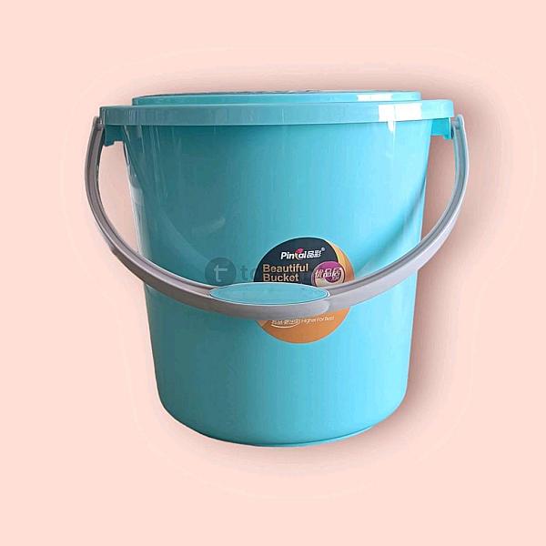 Round Plastic Water Bucket 17 Litre With Lid (Mt5117)